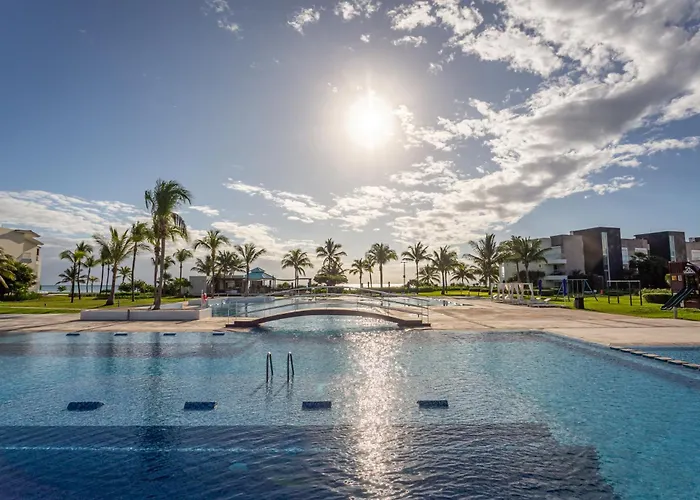 402n Casa Lucerna Apts *